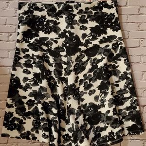 (NWT) Marilyn Monroe Black & White Skirt